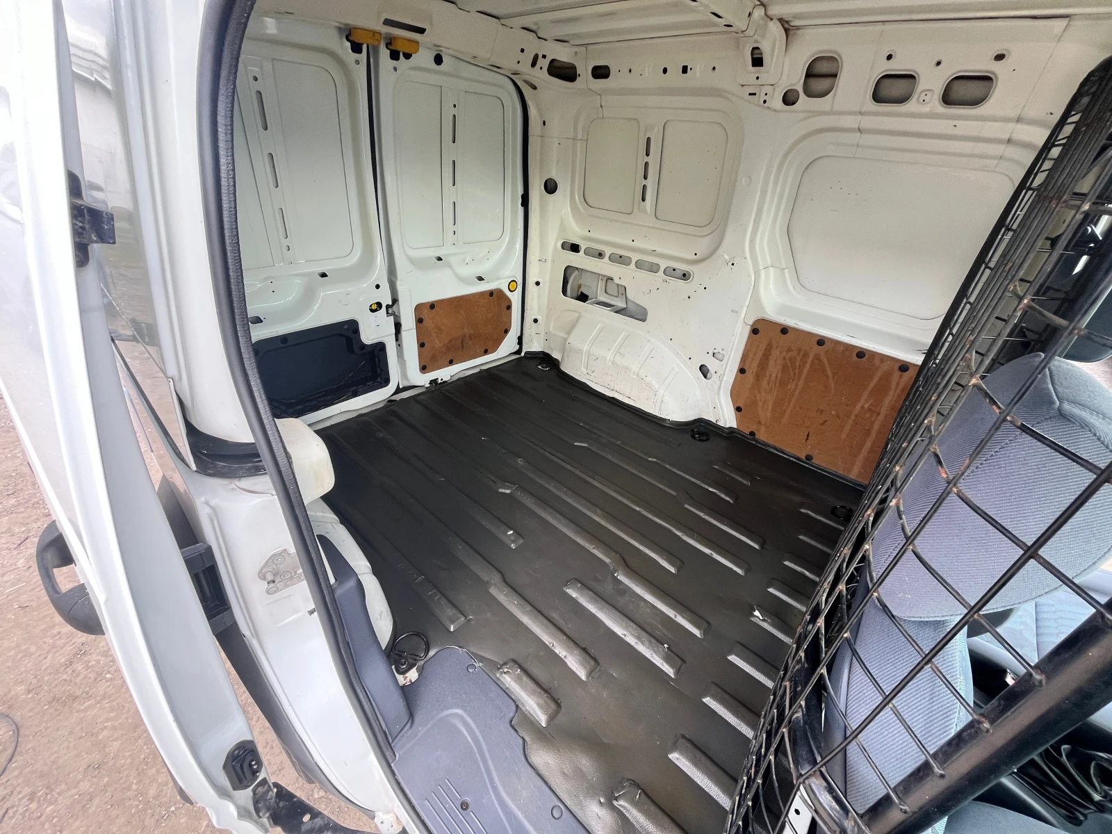 Ford Tourneo Connect 1.8 ДИЗЕЛ, снимка 12 - Автомобили и джипове - 53893873