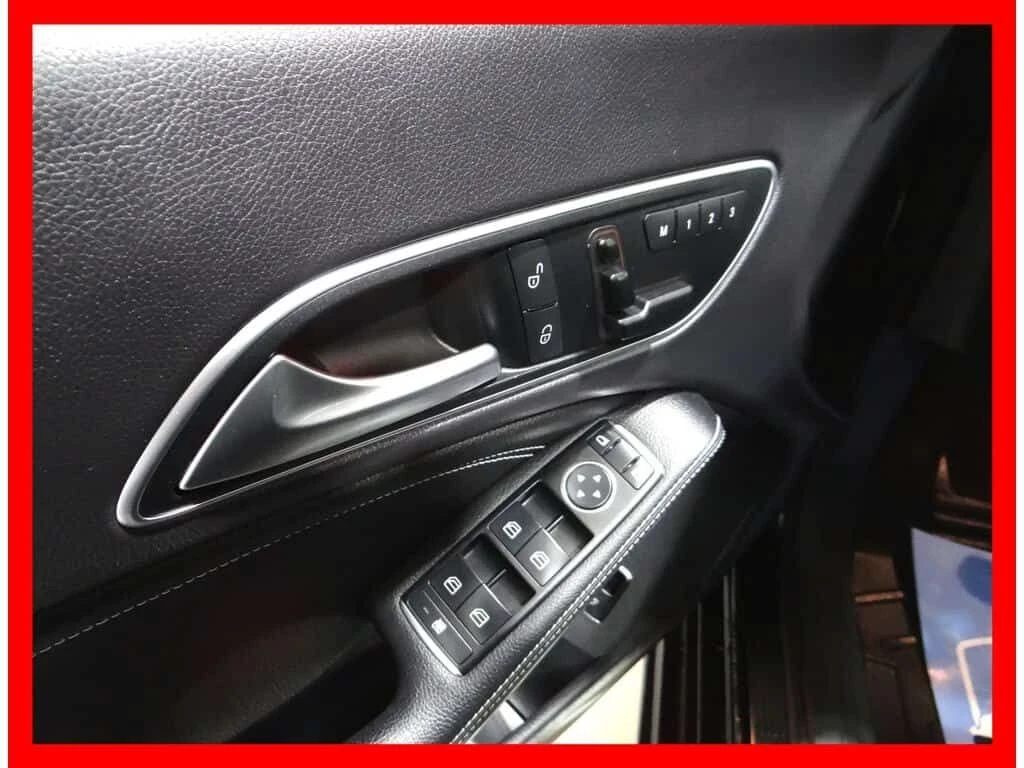 Mercedes-Benz CLA * CLA250 4MATIC * NAVI/BACKUP CAM/LEATHER/SUNROOF/, снимка 13 - Автомобили и джипове - 54057620