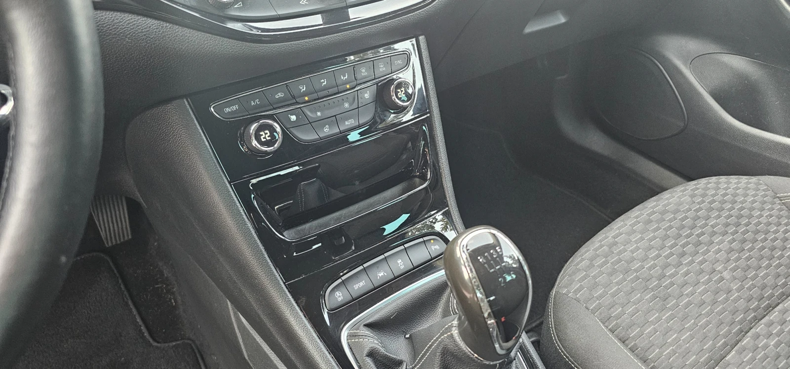 Opel Astra Cosmo 1.6 136hp, снимка 12 - Автомобили и джипове - 54483108