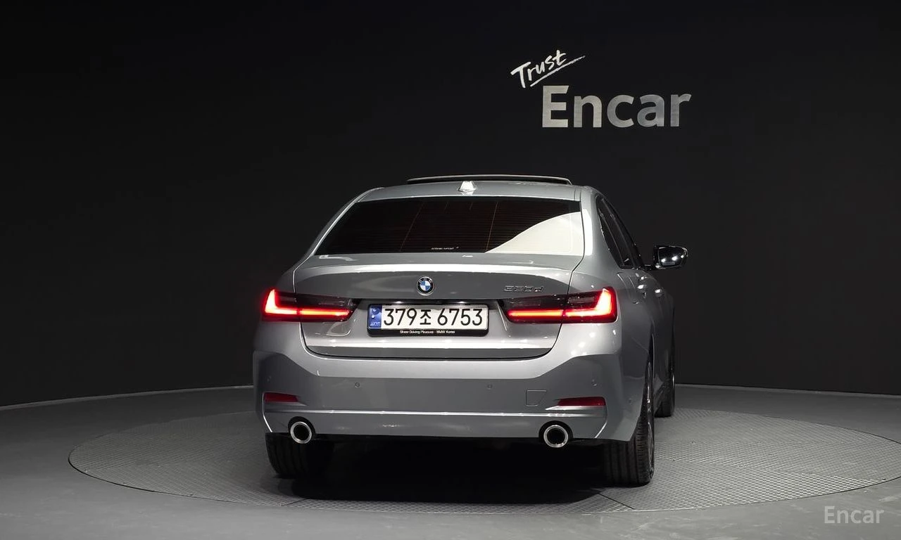 BMW 320 d* HEAD-UP* DISTRONIC* �������* ������* ������� | Mobile.bg � ����������� 3