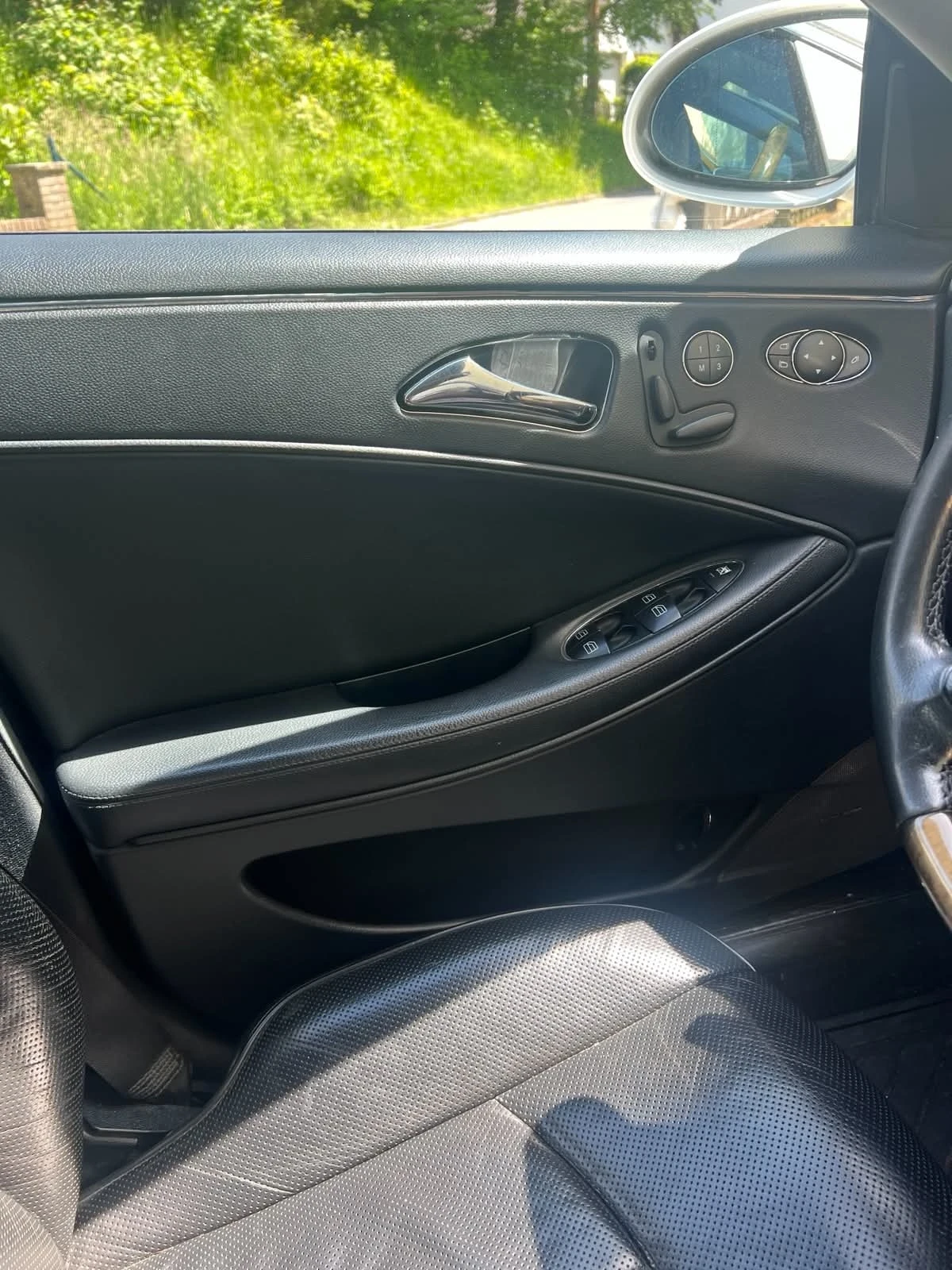 Mercedes-Benz 320, снимка 6 - Автомобили и джипове - 54682083