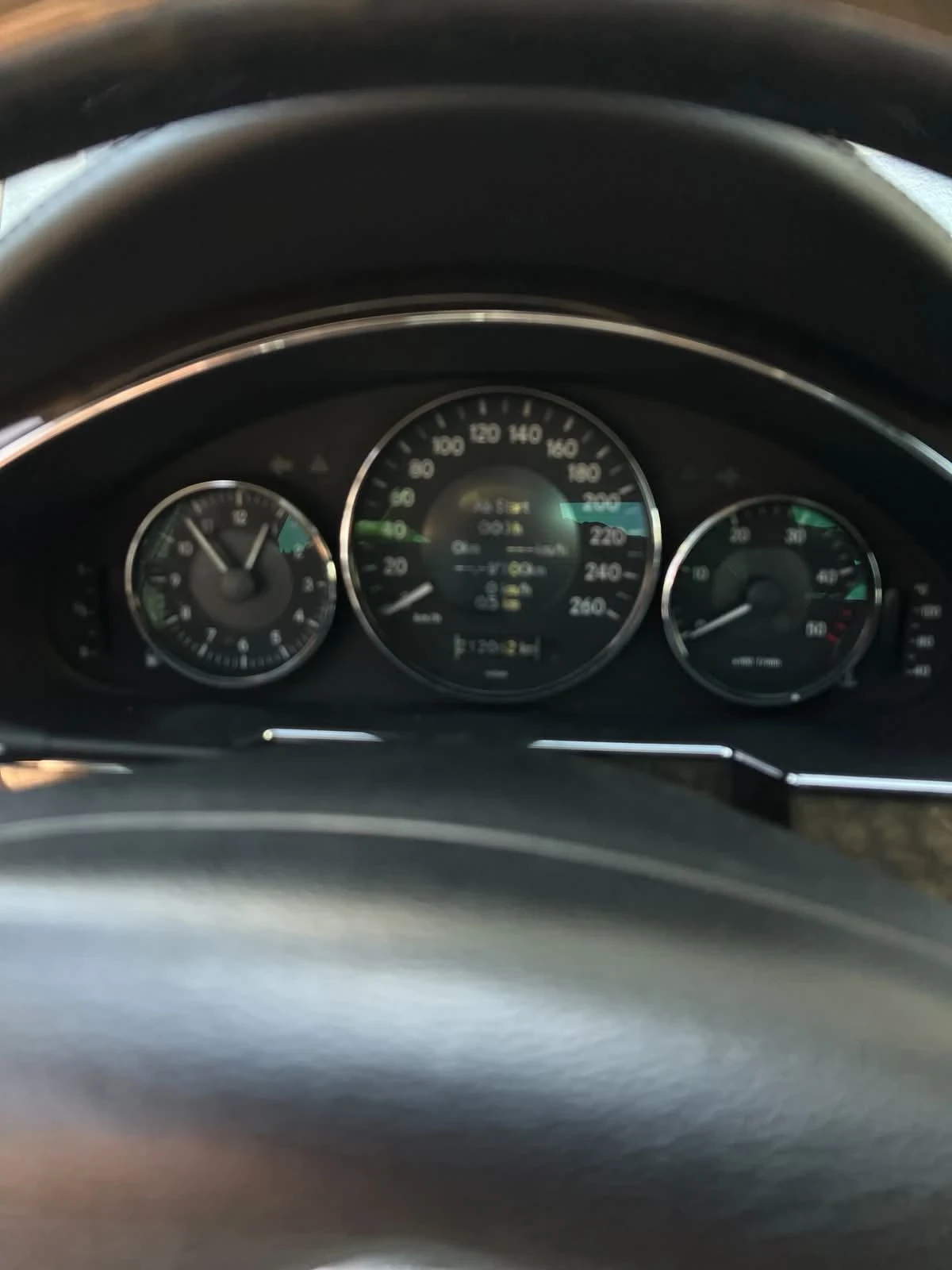 Mercedes-Benz 320, снимка 15 - Автомобили и джипове - 54682083