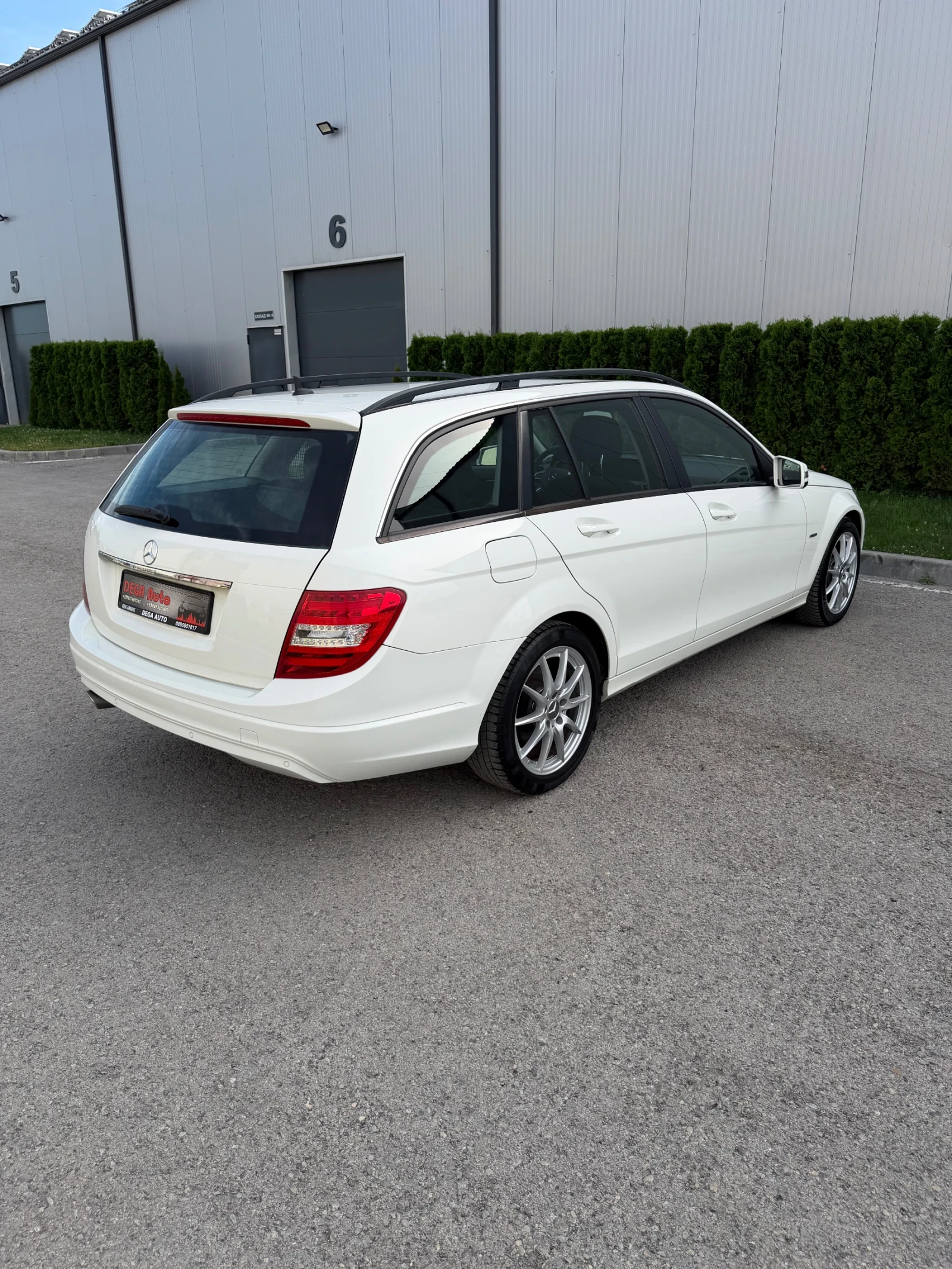 Mercedes-Benz C 220 cdi 170k.c* Автоматик* Xenon* ЛИЗИНГ* , снимка 5 - Автомобили и джипове - 54855196