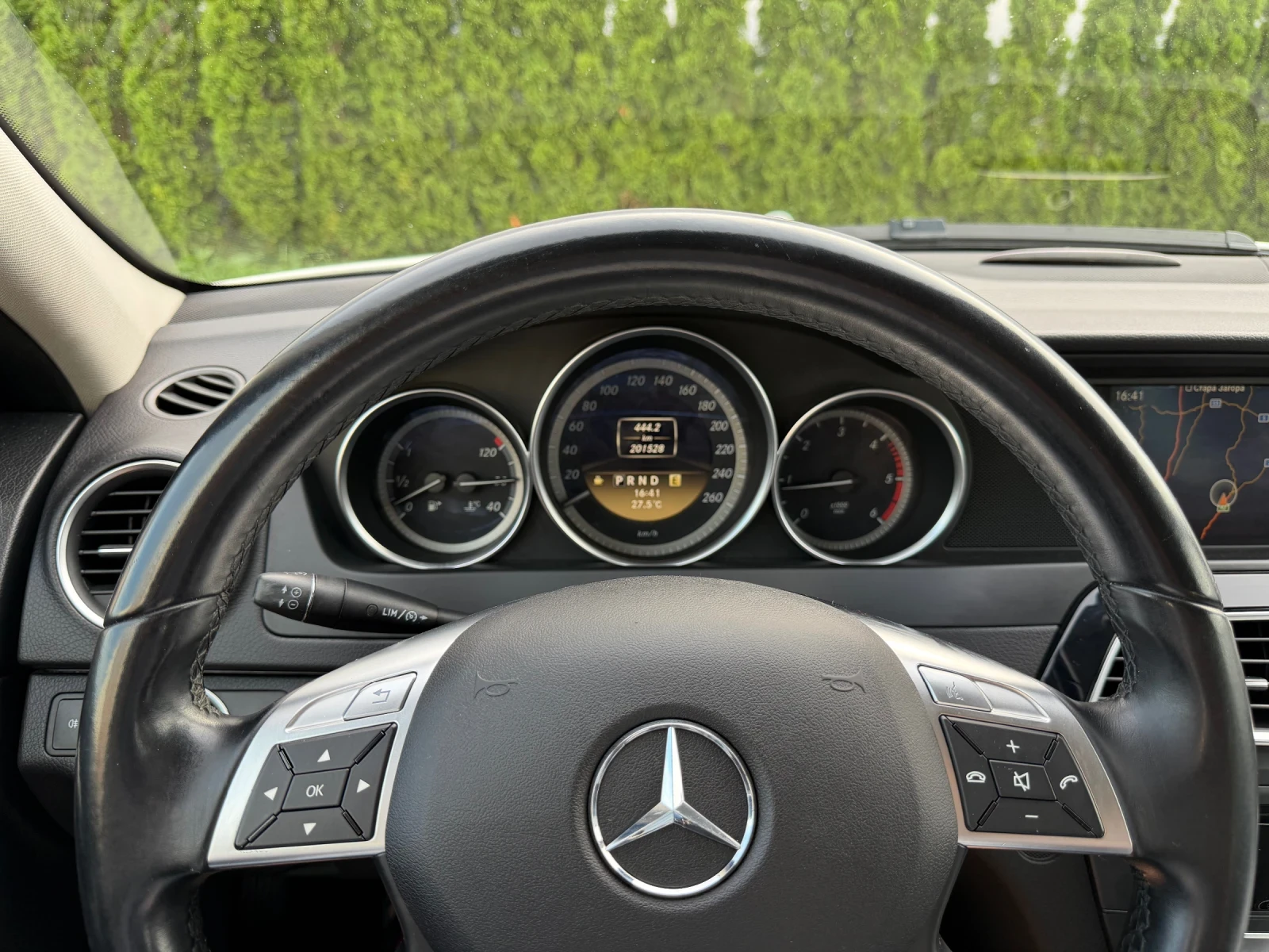 Mercedes-Benz C 220 cdi 170k.c* Автоматик* Xenon* ЛИЗИНГ* , снимка 11 - Автомобили и джипове - 54855196