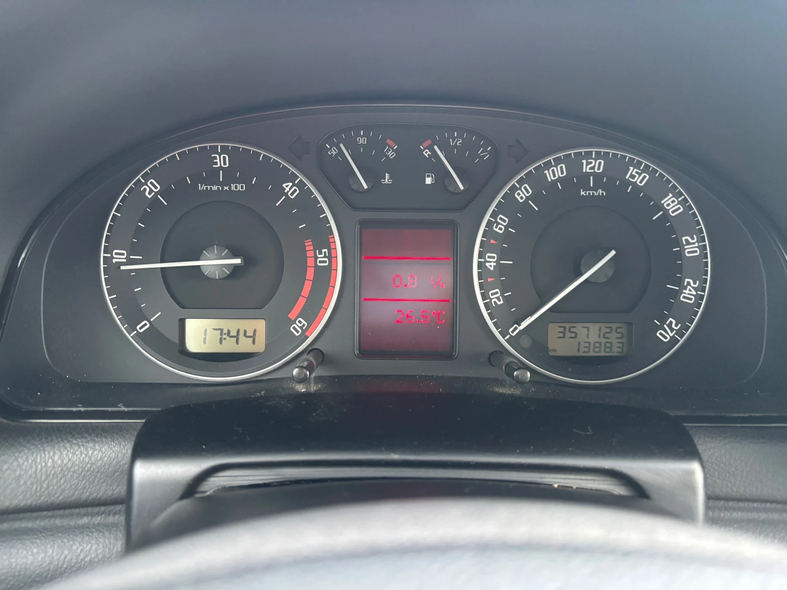 Skoda Superb LK, снимка 11 - Автомобили и джипове - 55127961
