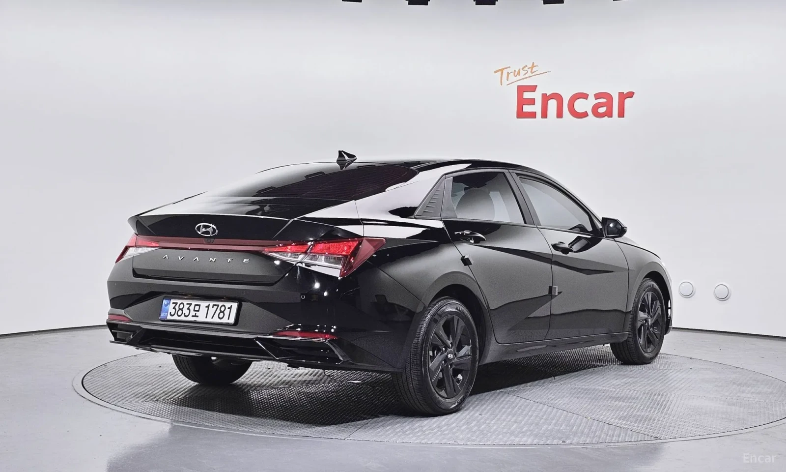 Hyundai Elantra, снимка 2 - Автомобили и джипове - 55188411