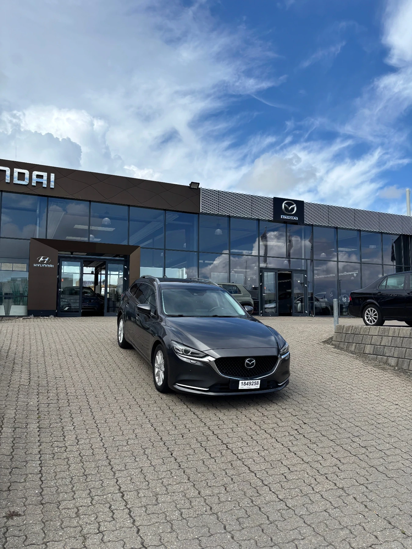 Mazda 6 FACELIFT 2019 2.2D AUTOMATIC, снимка 16 - Автомобили и джипове - 55648064