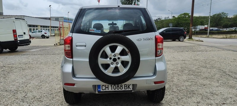 Daihatsu Terios 1.5i4x4-Обслужен, снимка 6 - Автомобили и джипове - 45747957