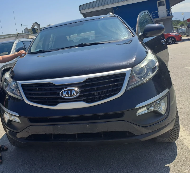 Kia Sportage, снимка 3 - Автомобили и джипове - 51526101