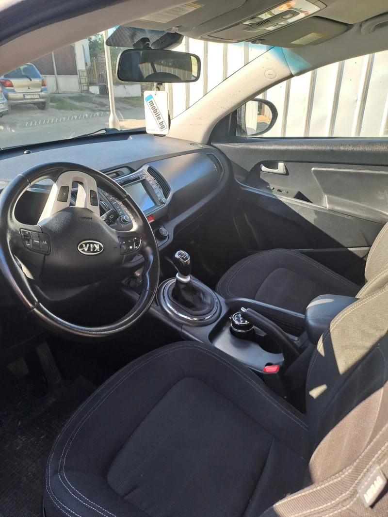 Kia Sportage, снимка 8 - Автомобили и джипове - 51526101