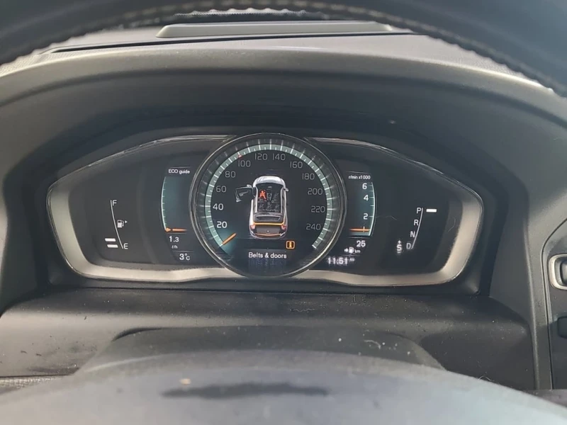 Volvo XC60 * R DESIGN * CARFAX * ЦЕНА ДО БЪЛГАРИЯ, снимка 10 - Автомобили и джипове - 53057210