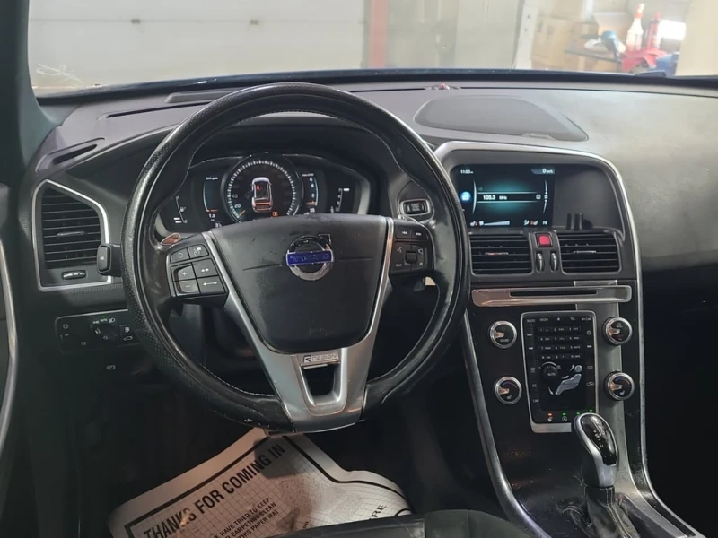 Volvo XC60 * R DESIGN * CARFAX * ЦЕНА ДО БЪЛГАРИЯ, снимка 11 - Автомобили и джипове - 53057210