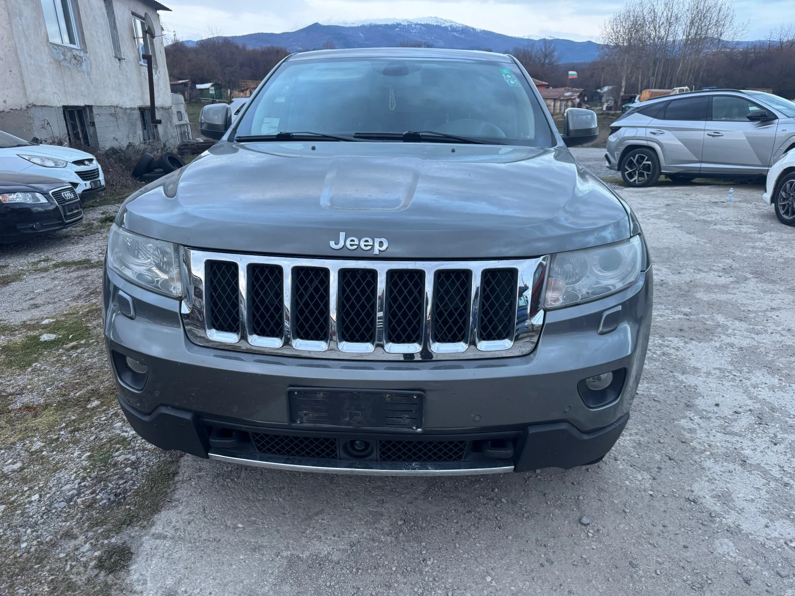 Jeep Grand cherokee 3.0d OVARLAND , снимка 3 - Автомобили и джипове - 53956282