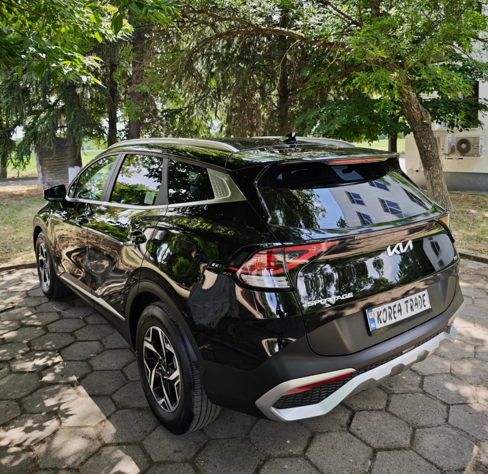 Kia Sportage 2.0 CRDI 4x4, снимка 8 - Автомобили и джипове - 54845530