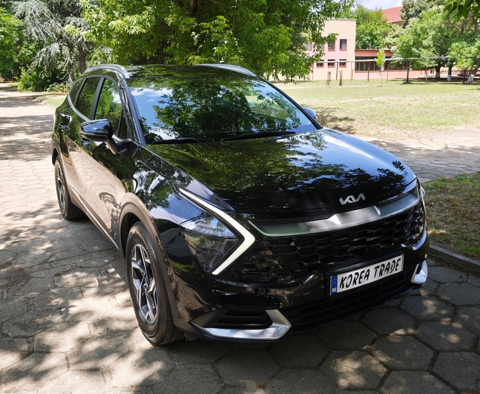 Kia Sportage 2.0 CRDI 4x4, снимка 2 - Автомобили и джипове - 54845530
