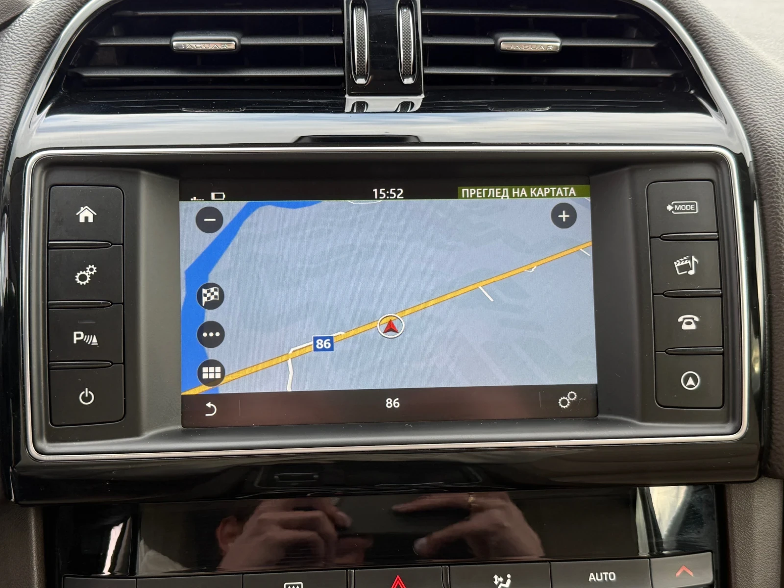 Jaguar F-PACE 2.0D* 2018г* 152.000КМ* Сервизна История* Топ Съст, снимка 15 - Автомобили и джипове - 54164002