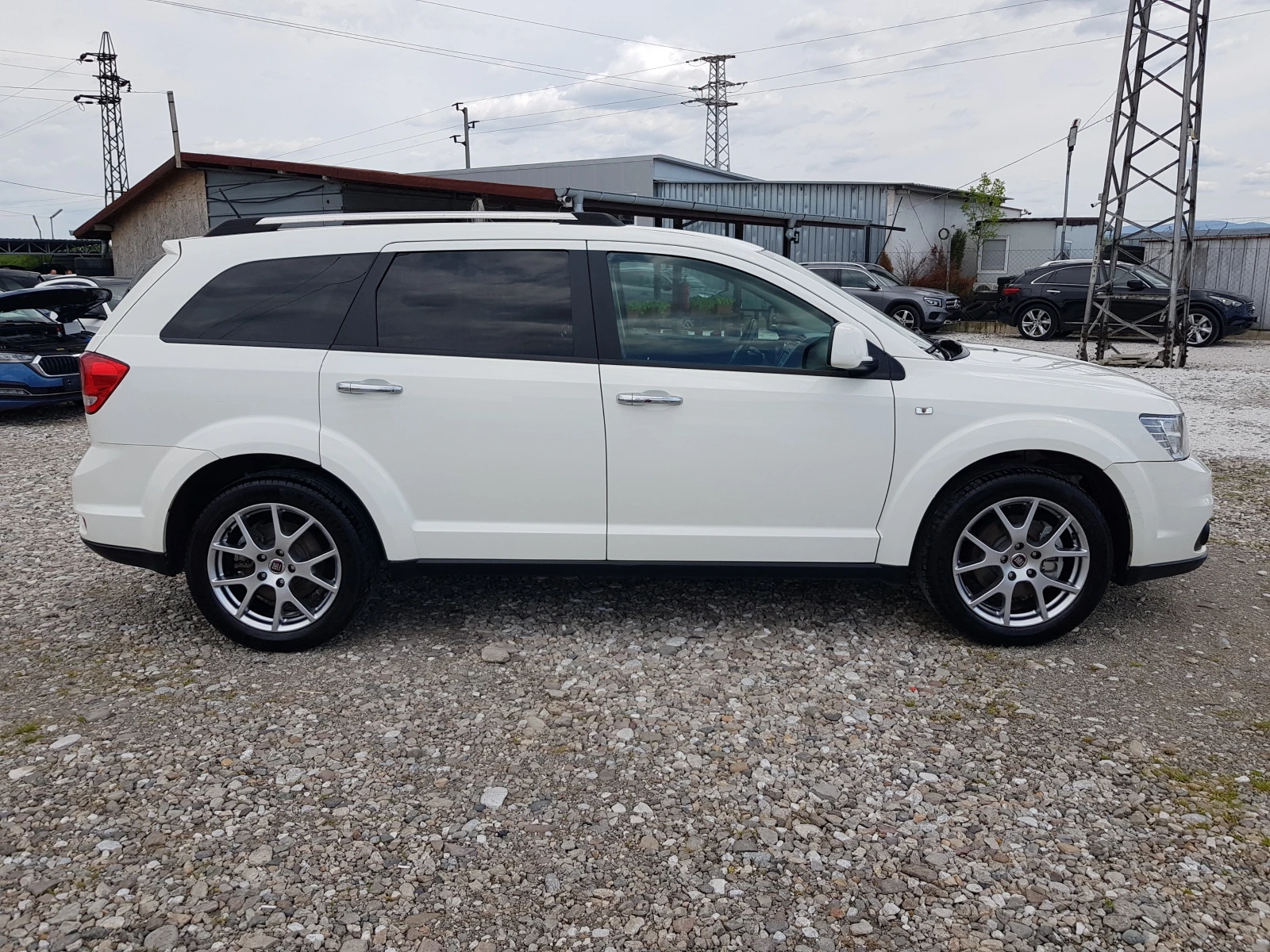 Fiat Freemont 2.0-140 к.с. FACELIFT 7 МЕСТА /03/2014г. EURO 5B, снимка 4 - Автомобили и джипове - 54414442