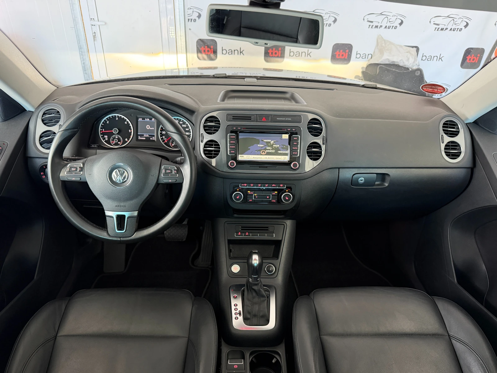 VW Tiguan 2.0TDI* 4х4* СЕРВИЗНА КНИЖКА С ПЪЛНА ИСТОРИЯ В VW, снимка 8 - Автомобили и джипове - 54451763