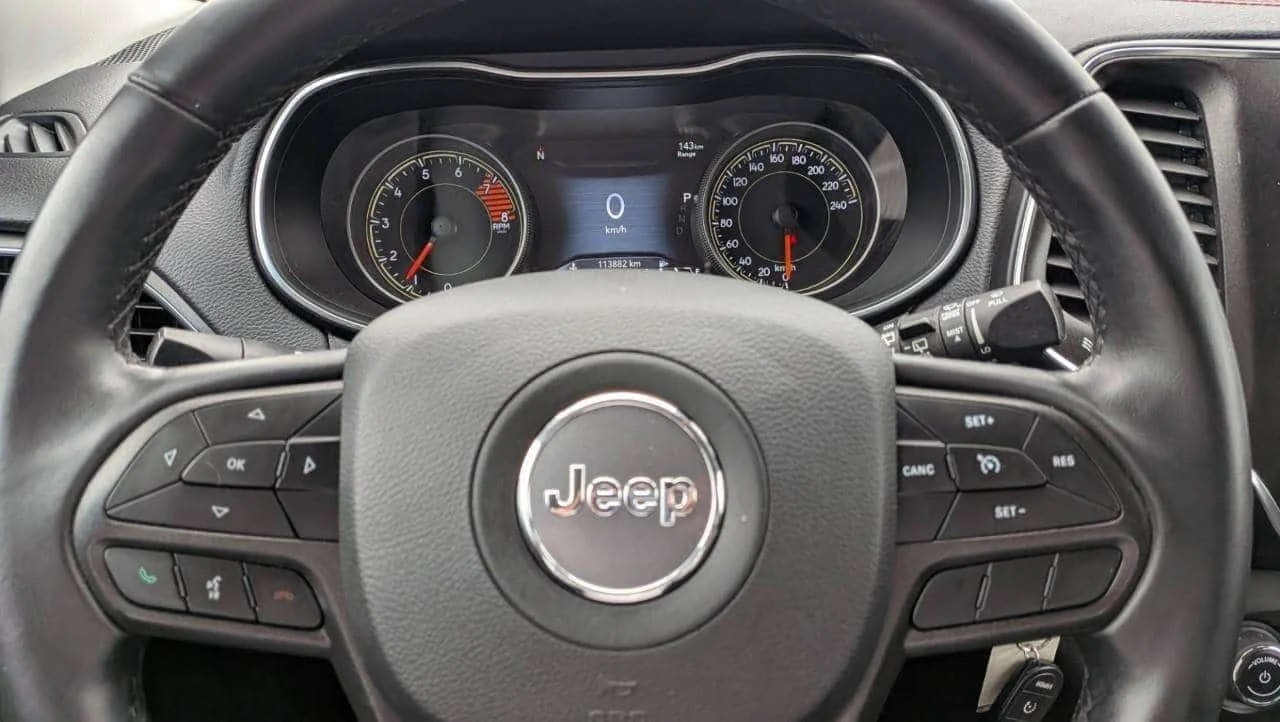 Jeep Cherokee * Trailhawk * CARFAX * ЦЕНА ДО БГ, снимка 14 - Автомобили и джипове - 54595812