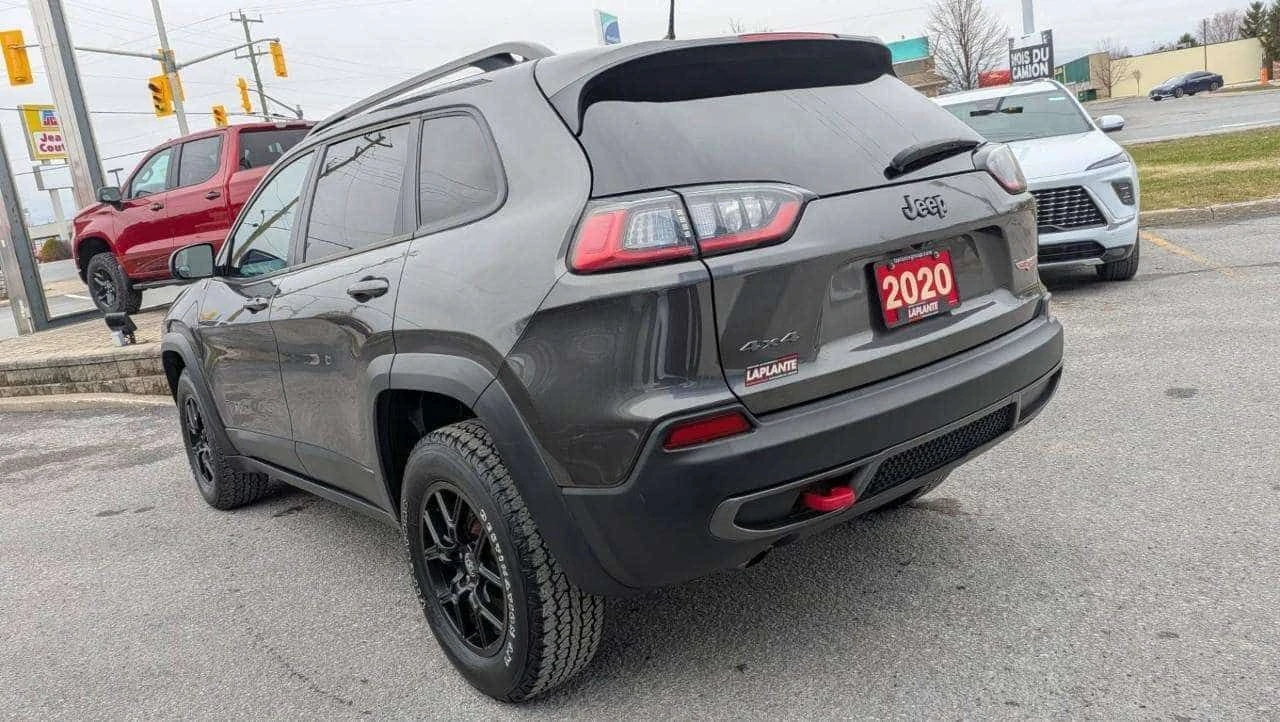 Jeep Cherokee * Trailhawk * CARFAX * ЦЕНА ДО БГ, снимка 5 - Автомобили и джипове - 54595812