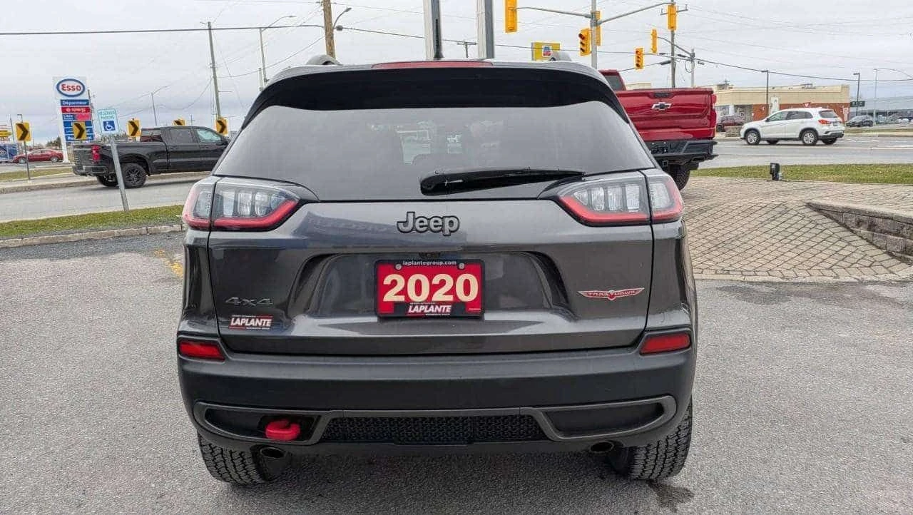 Jeep Cherokee * Trailhawk * CARFAX * ЦЕНА ДО БГ, снимка 4 - Автомобили и джипове - 54595812