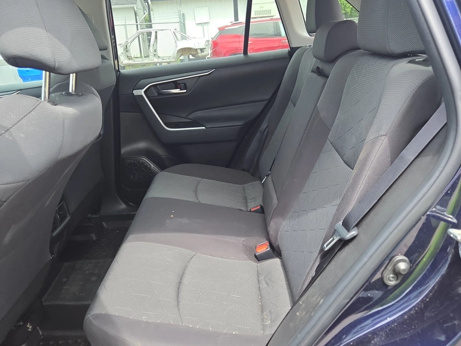 Toyota Rav4 Hybrid XLE * 2 КЛЮЧА * ПАНОРАМА * CARFAX, снимка 9 - Автомобили и джипове - 55040208