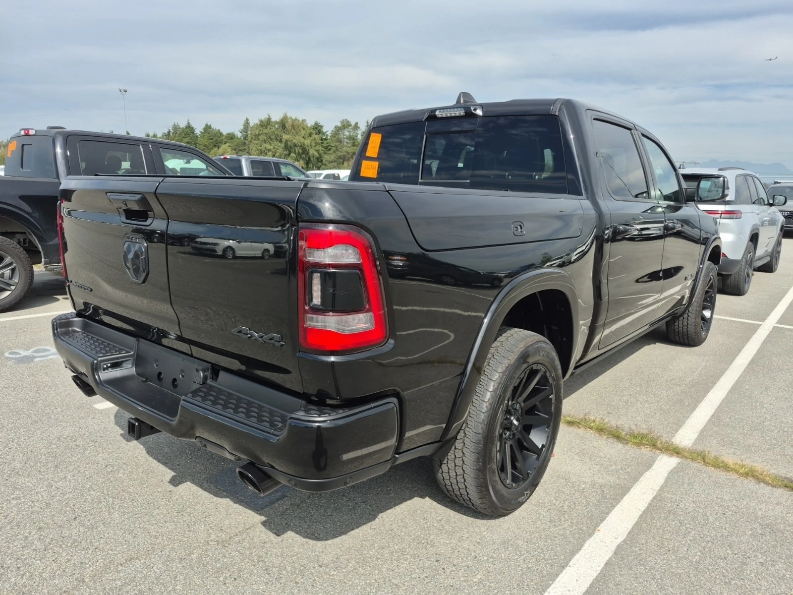 Dodge RAM 1500 LIMITED/360/RAMBOX/H&K/ОБДУХВАНЕ, снимка 3 - Автомобили и джипове - 55832059