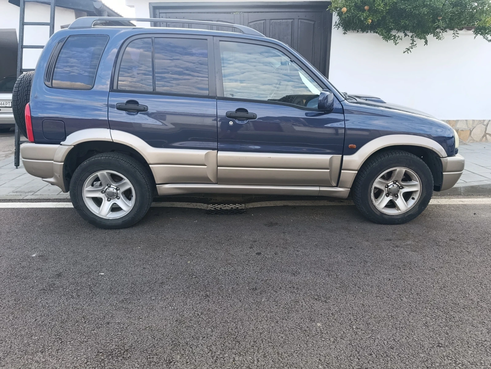Suzuki Grand vitara, снимка 3 - Автомобили и джипове - 56105416