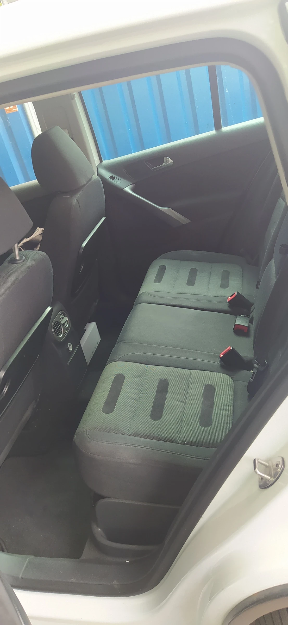 VW Tiguan, снимка 3 - Автомобили и джипове - 56663229