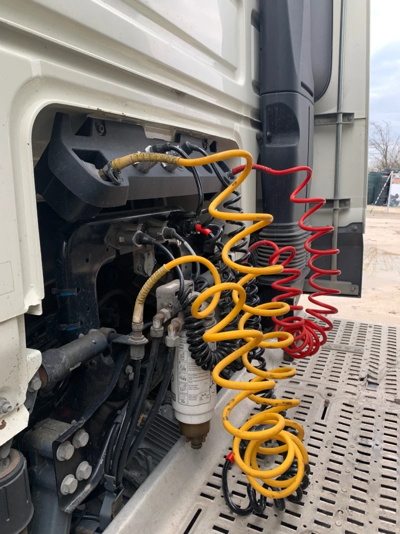 Daf FT XF 106  FT XF 460 Ретардер/регистриран/СПЕШНО, снимка 4 - Камиони - 52673425