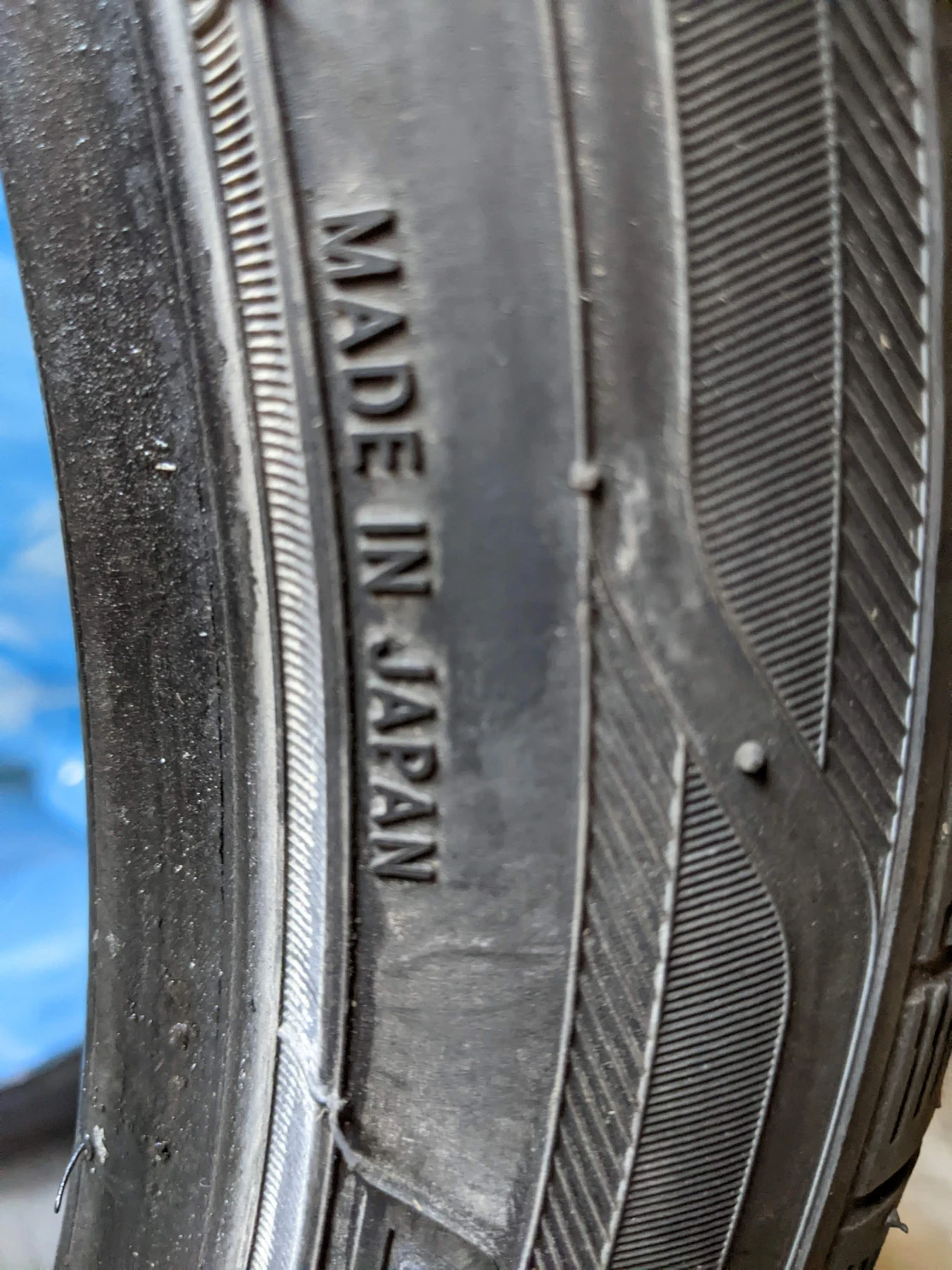  215/40R17 | Mobile.bg   3