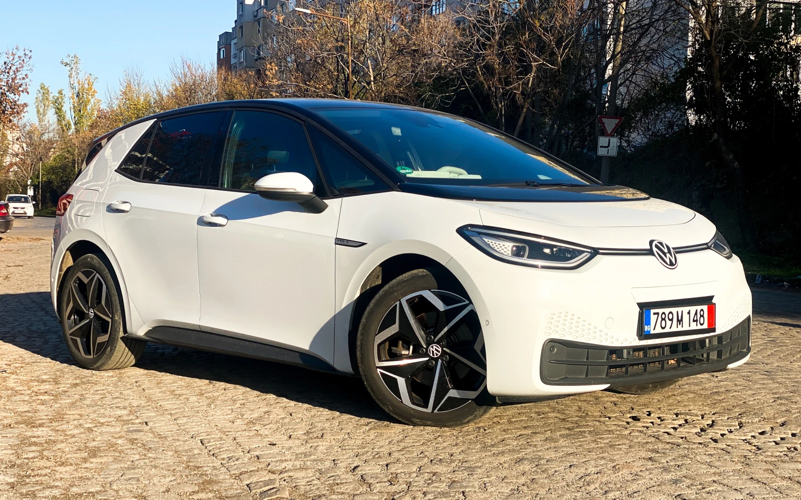 ���� � ������ 215/50R19 �� VW ID.3 | Mobile.bg � ����������� 4