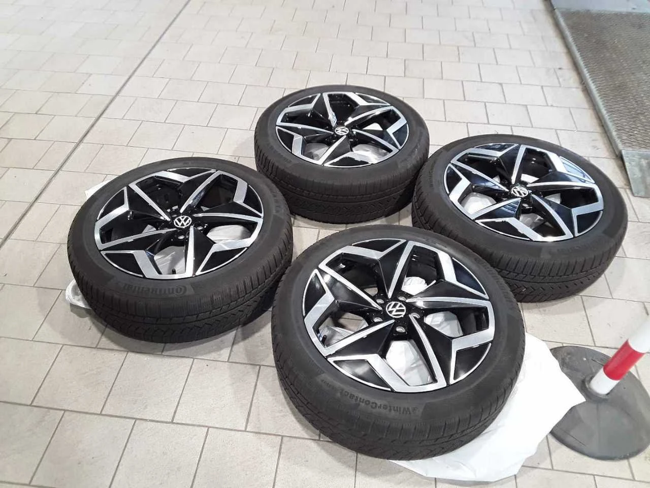 ���� � ������ 215/50R19 �� VW ID.3 | Mobile.bg � ����������� 1
