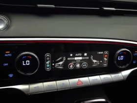 Genesis GV70 2.5T/DISTRONIC/360 КАМЕРИ/СЛЕДЕНЕ НА ЛЕНТИ, снимка 17