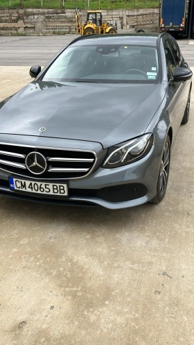 Mercedes-Benz E 300, снимка 1 - Автомобили и джипове - 45841768