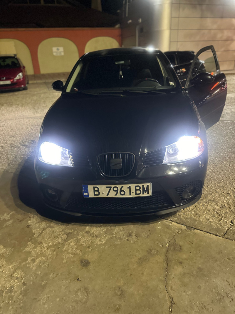 Seat Ibiza, снимка 8 - Автомобили и джипове - 45881040