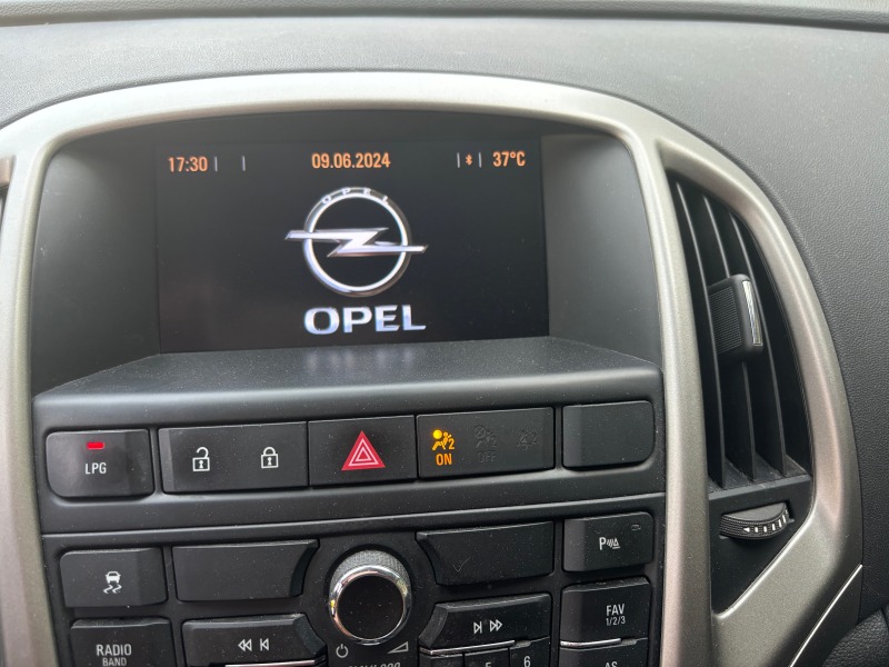 Opel Astra лек, снимка 7 - Автомобили и джипове - 46378193