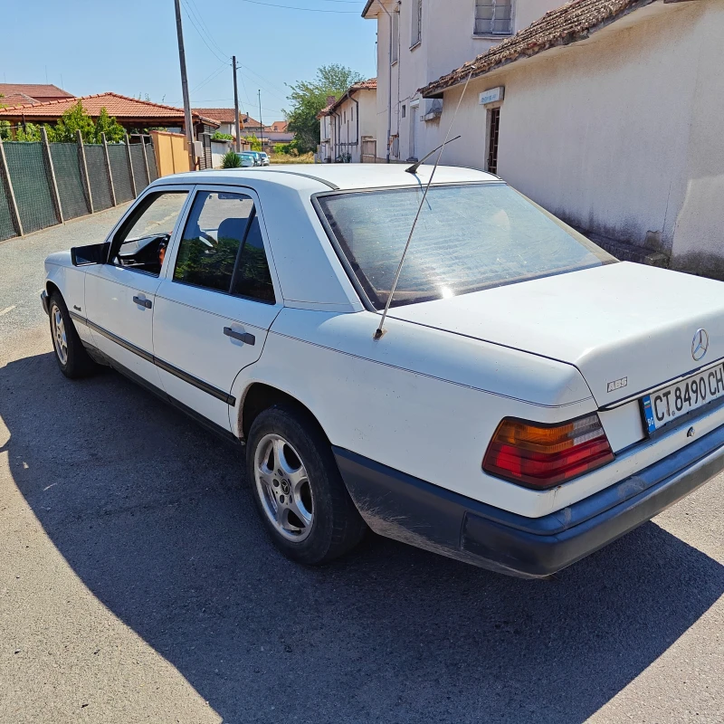 Mercedes-Benz 124 200D, снимка 5 - Автомобили и джипове - 47272000