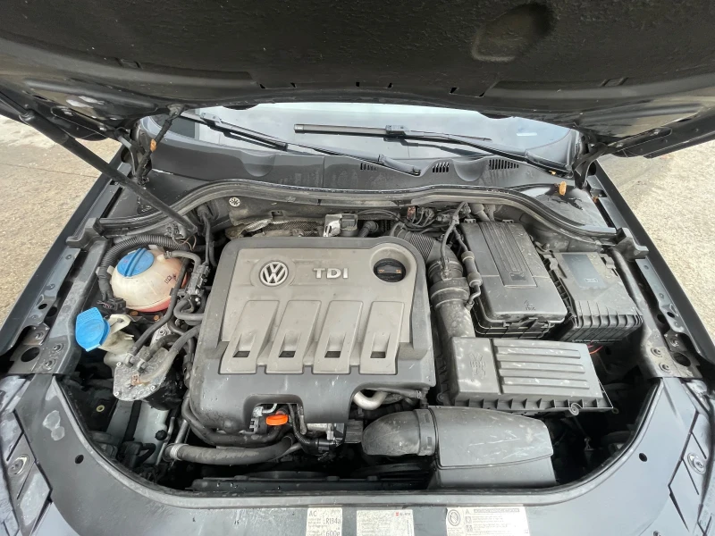 VW Passat 2.0TDI, снимка 11 - Автомобили и джипове - 48140440