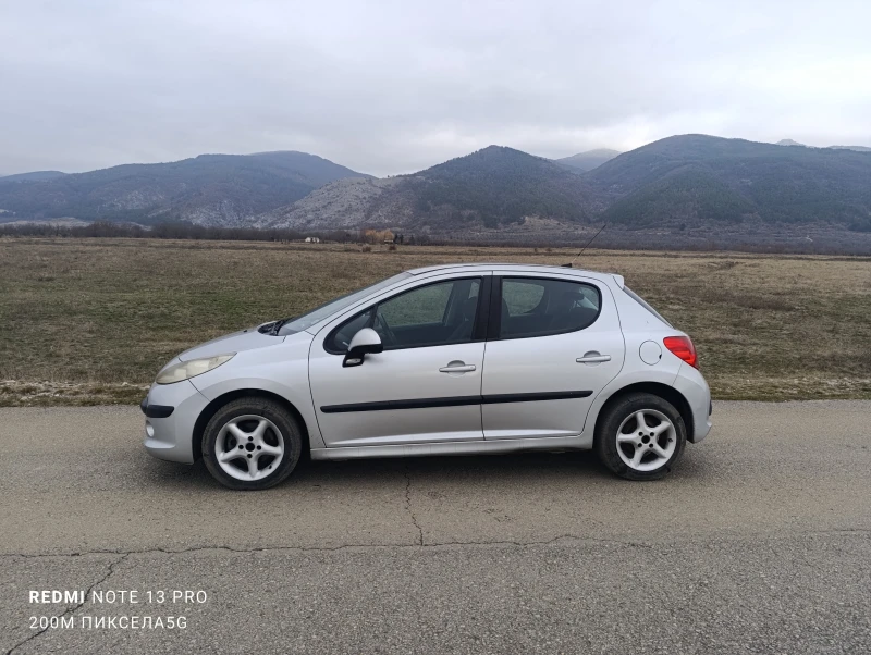 Peugeot 207 1.4i Gaz клима, снимка 6 - Автомобили и джипове - 48393557