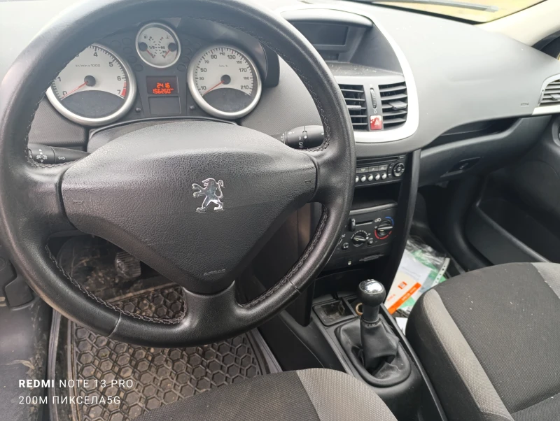 Peugeot 207 1.4i Gaz клима, снимка 7 - Автомобили и джипове - 48393557