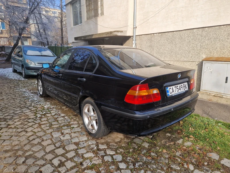 BMW 318, снимка 13 - Автомобили и джипове - 48540384