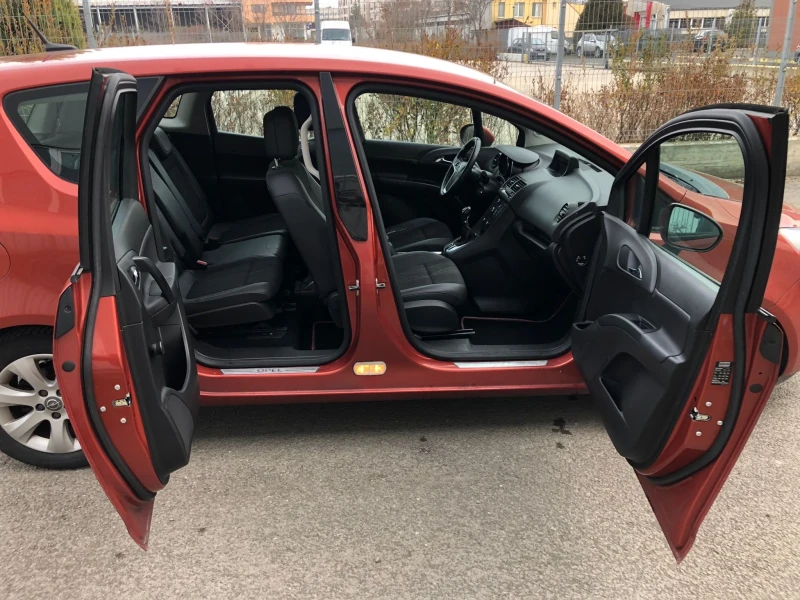 Opel Meriva Нави кожа газ климатроник , снимка 9 - Автомобили и джипове - 48642262