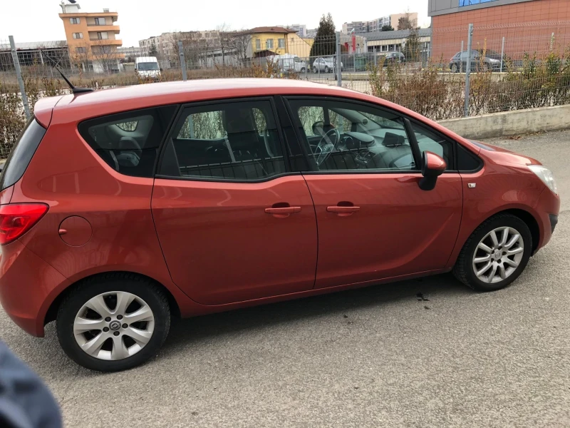 Opel Meriva Нави кожа газ климатроник , снимка 2 - Автомобили и джипове - 48642262