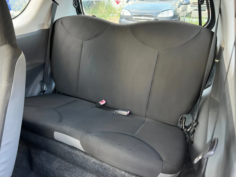 Toyota Aygo 1.0i- 68к.с. Нов внос от Италия, снимка 12 - Автомобили и джипове - 50990546