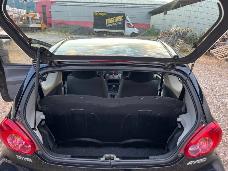 Toyota Aygo 1.0i- 68к.с. Нов внос от Италия, снимка 9 - Автомобили и джипове - 50990546