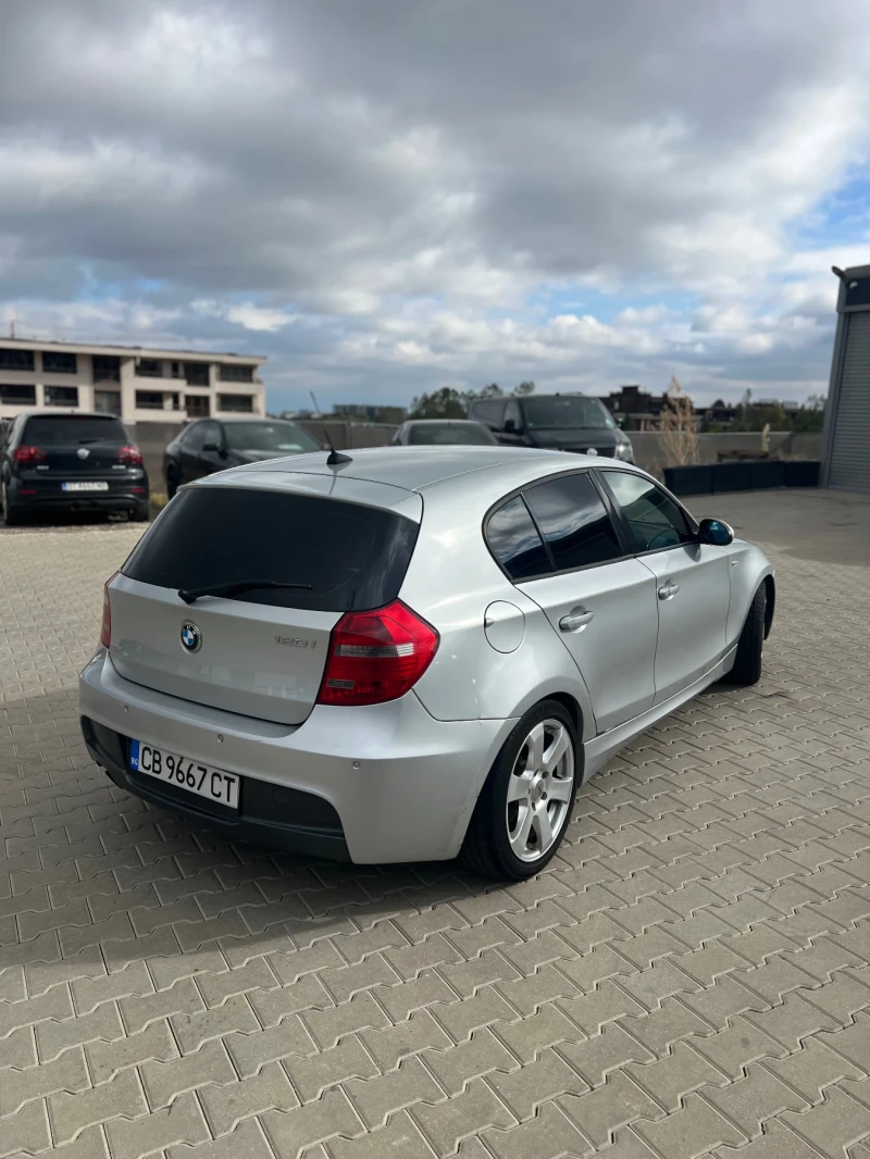 BMW 120 120i LCI M-Pack, снимка 3 - Автомобили и джипове - 52205143