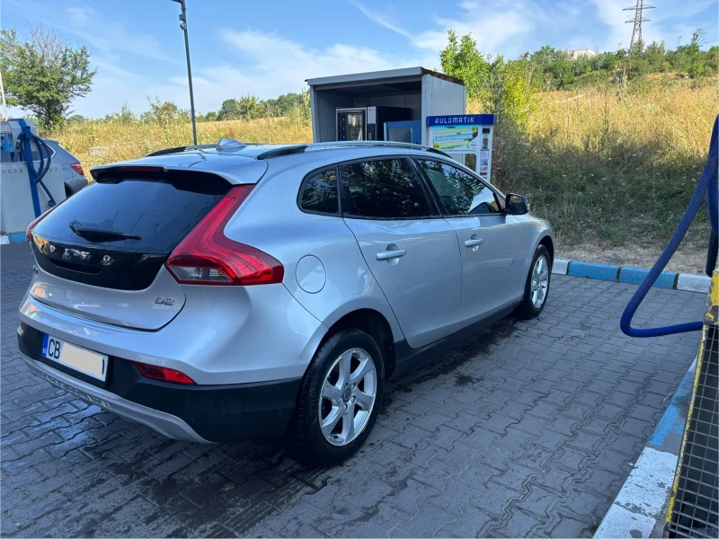 Volvo V40 Cross Country 1.6D, снимка 7 - Автомобили и джипове - 52565846