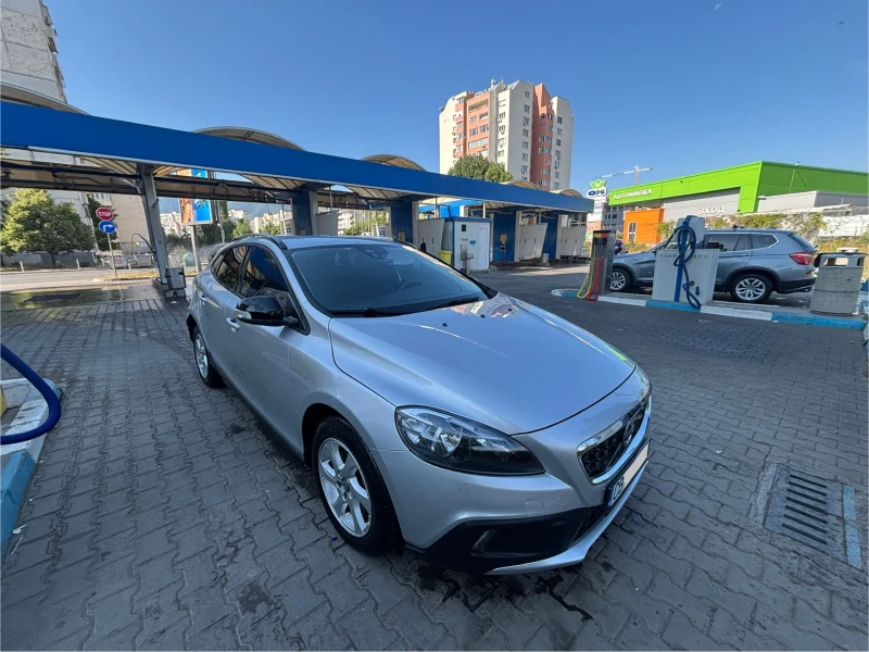 Volvo V40 Cross Country 1.6D, снимка 6 - Автомобили и джипове - 52565846