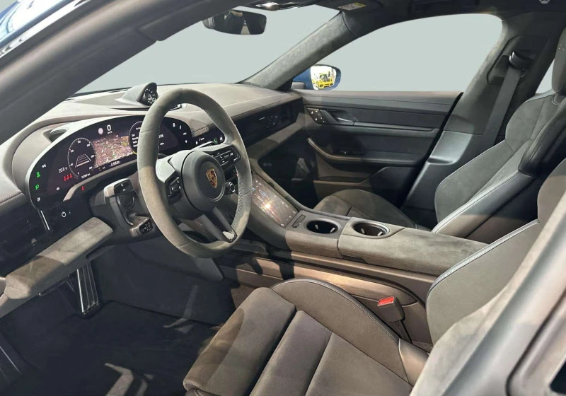 Porsche Taycan GTS, снимка 7 - Автомобили и джипове - 52709673